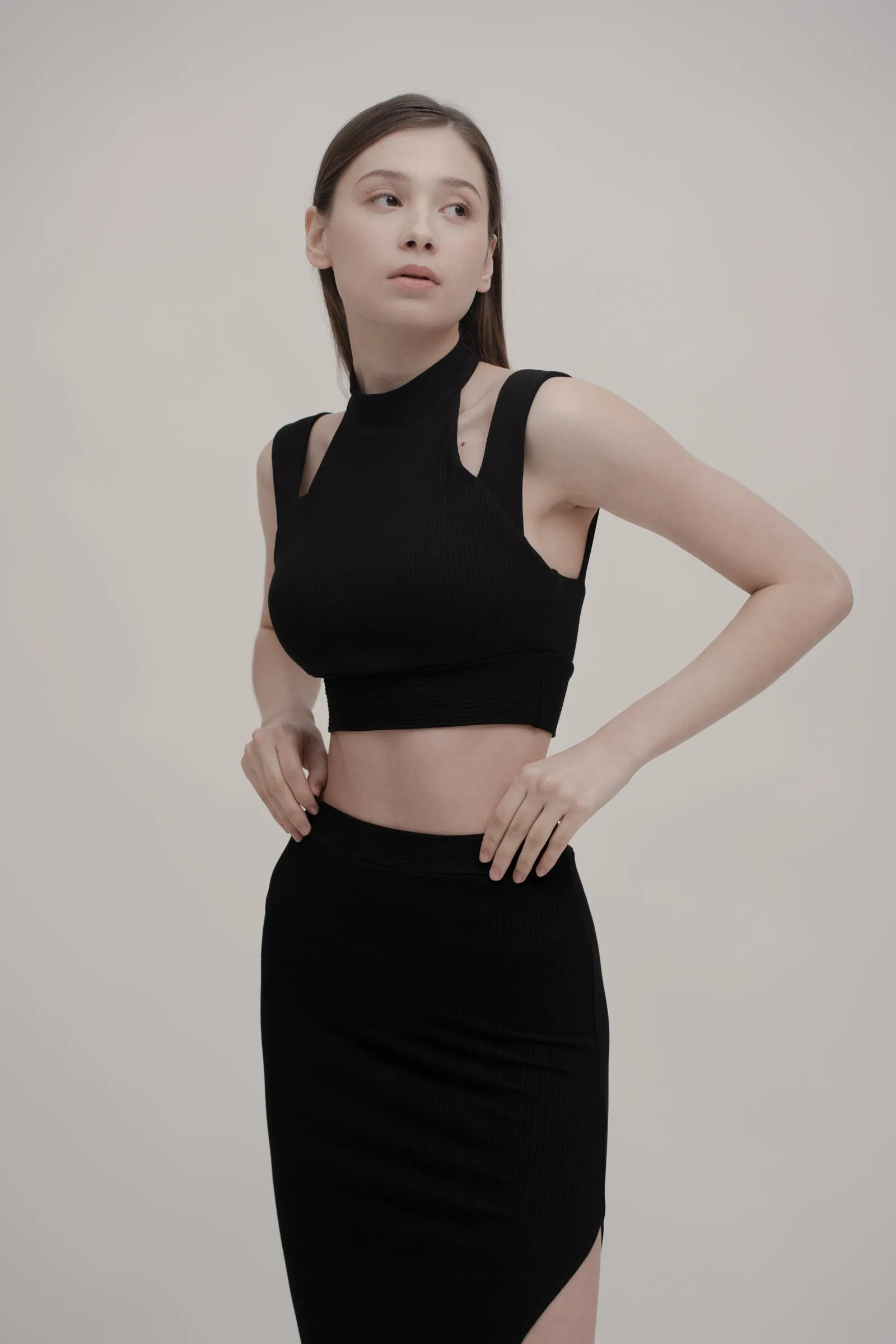 APERA Top in Black