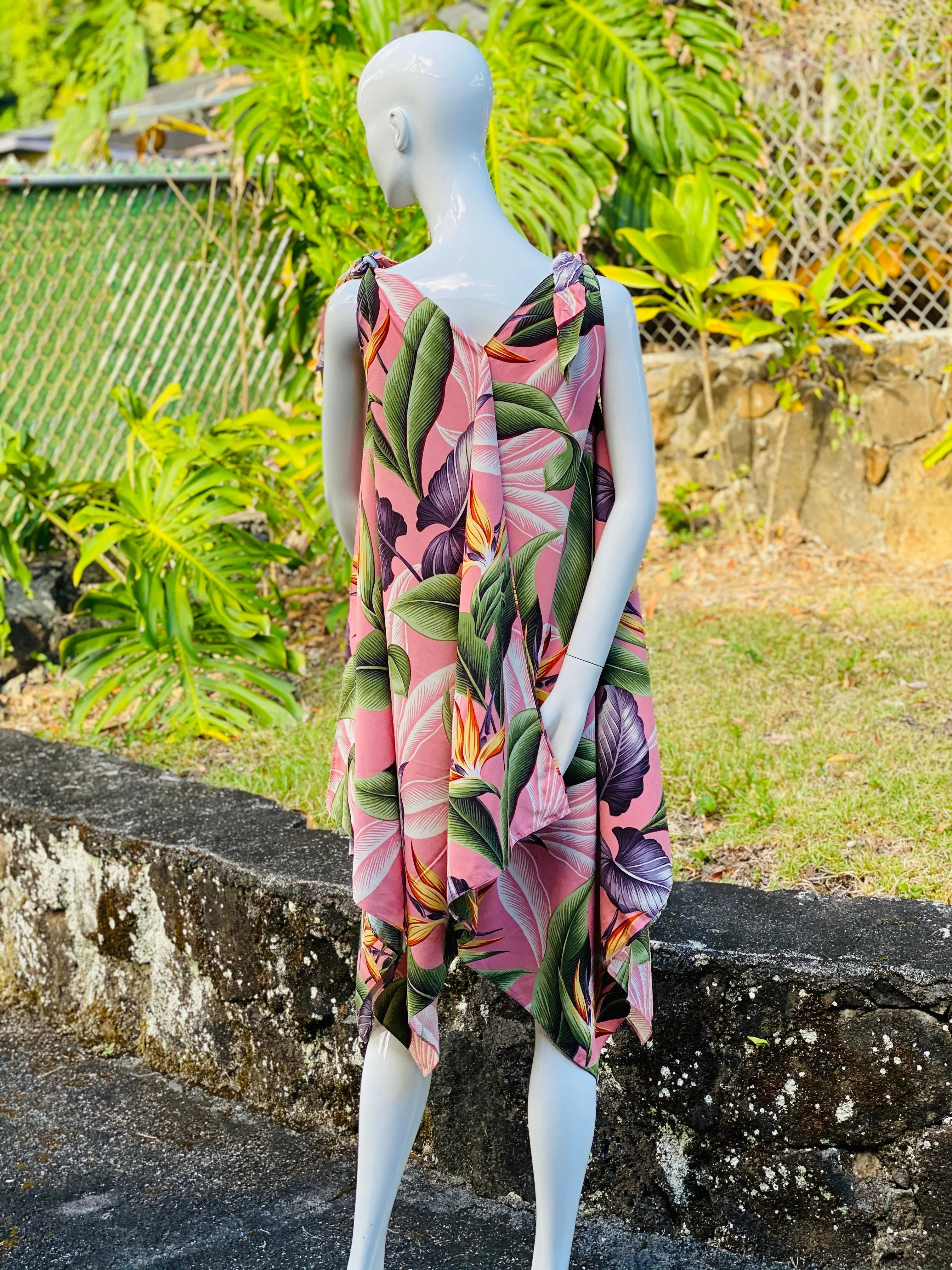 Cora Spearman Hawaii WOMENS Birds Of Paradise Mauve Handkerchief Dress