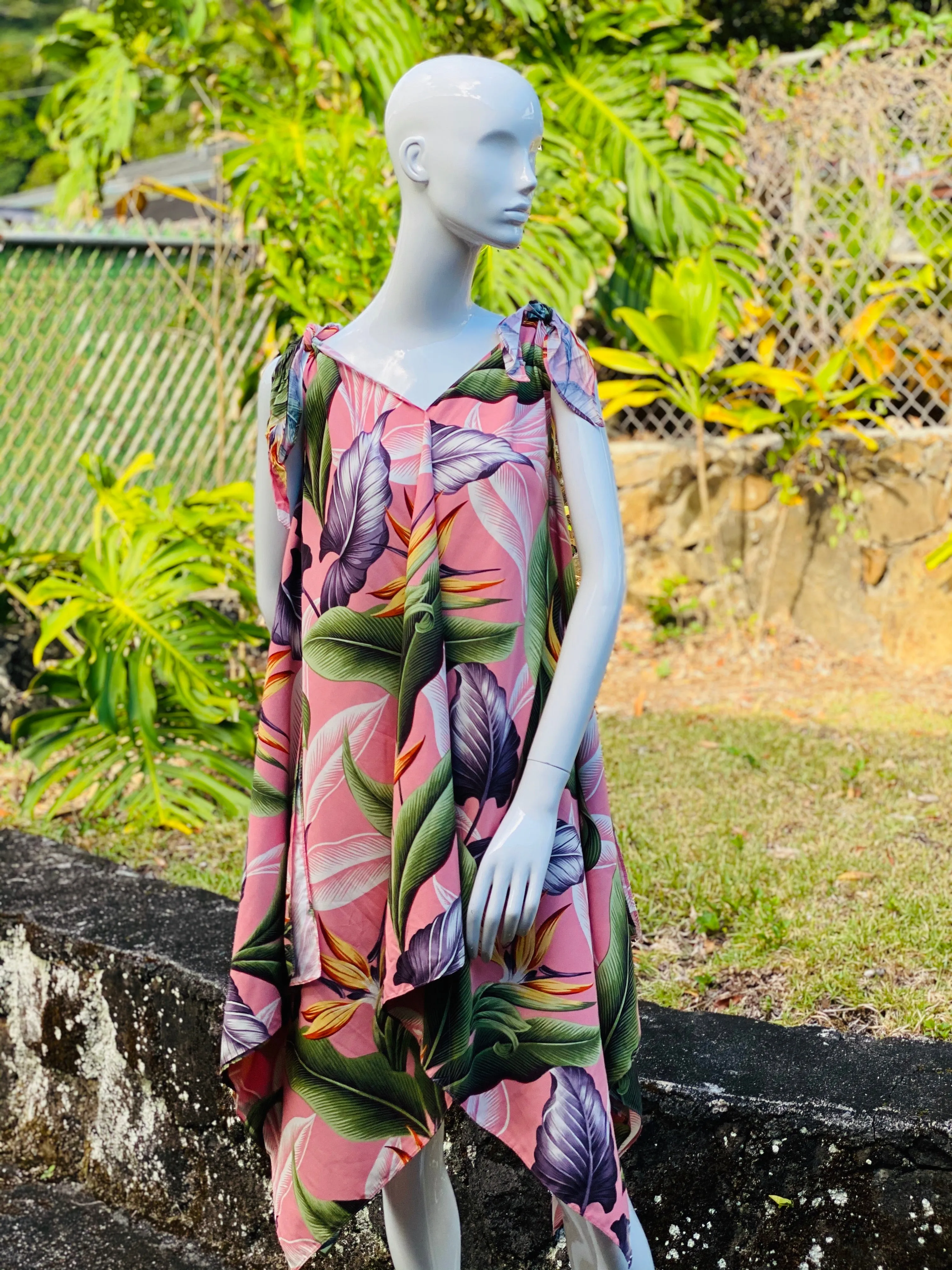Cora Spearman Hawaii WOMENS Birds Of Paradise Mauve Handkerchief Dress