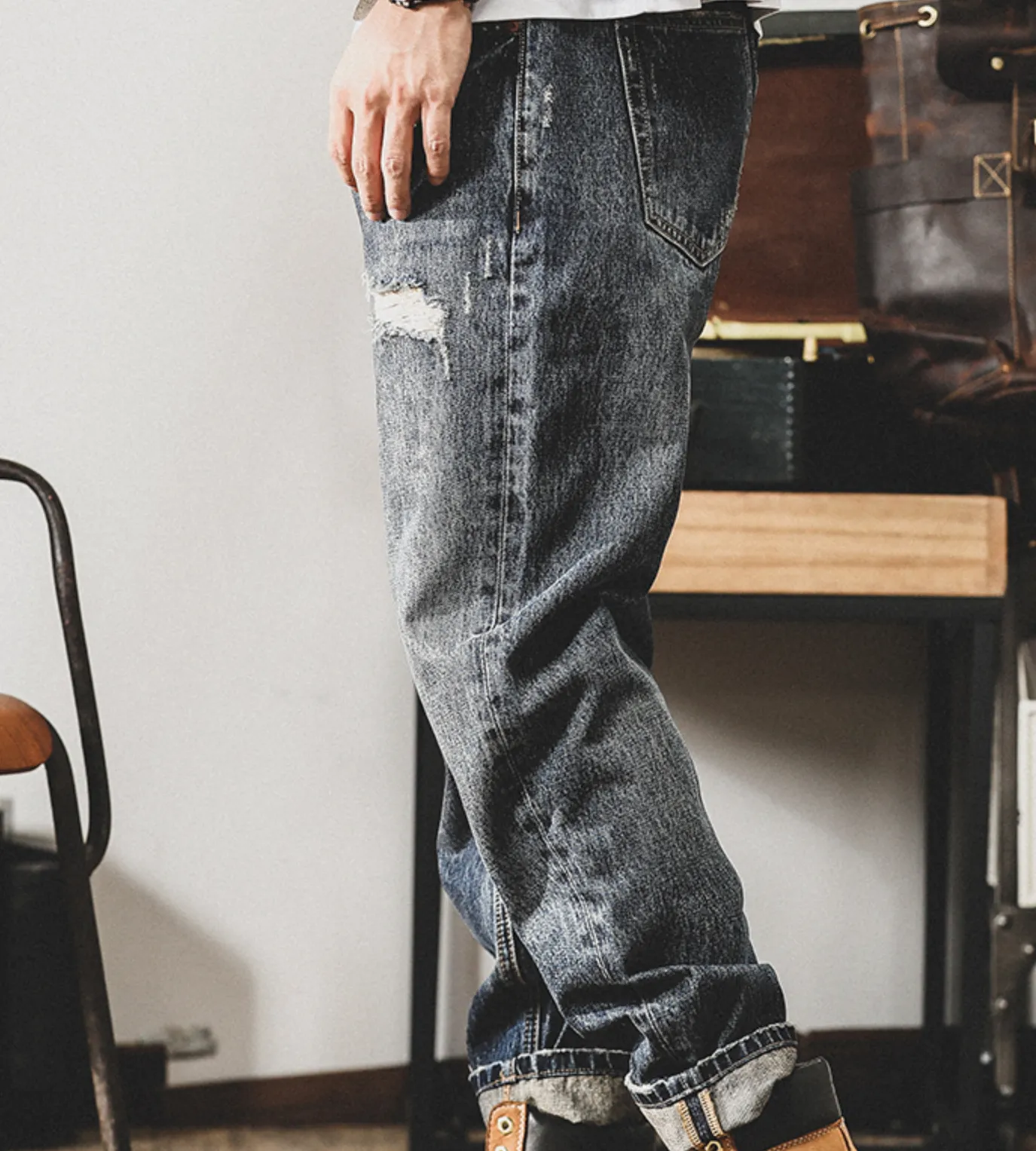 Heavy Wash Retro Jeans P0780