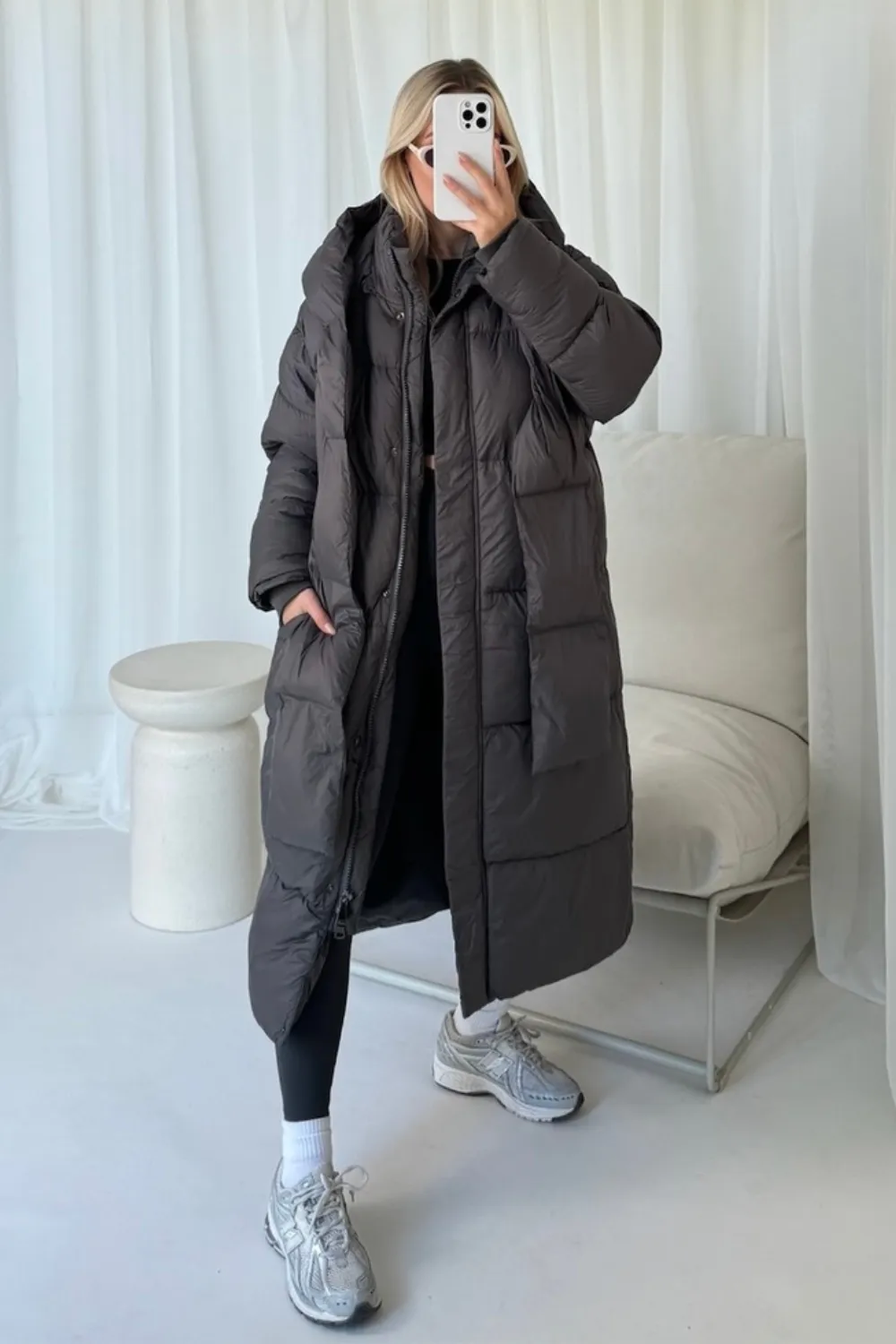 Jaya grey long tie collar duvet coat