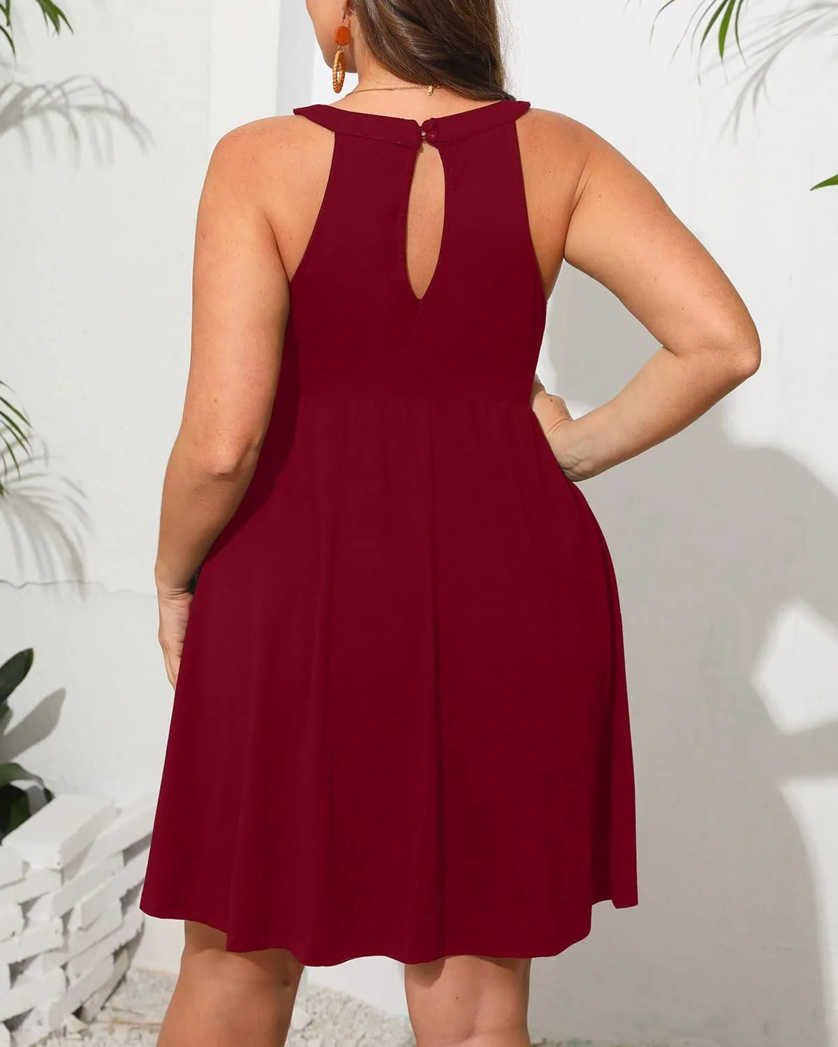 Plus Size Summer Dress - Casual Sun Halter Neck Sleeveless Short Sundress with Pockets