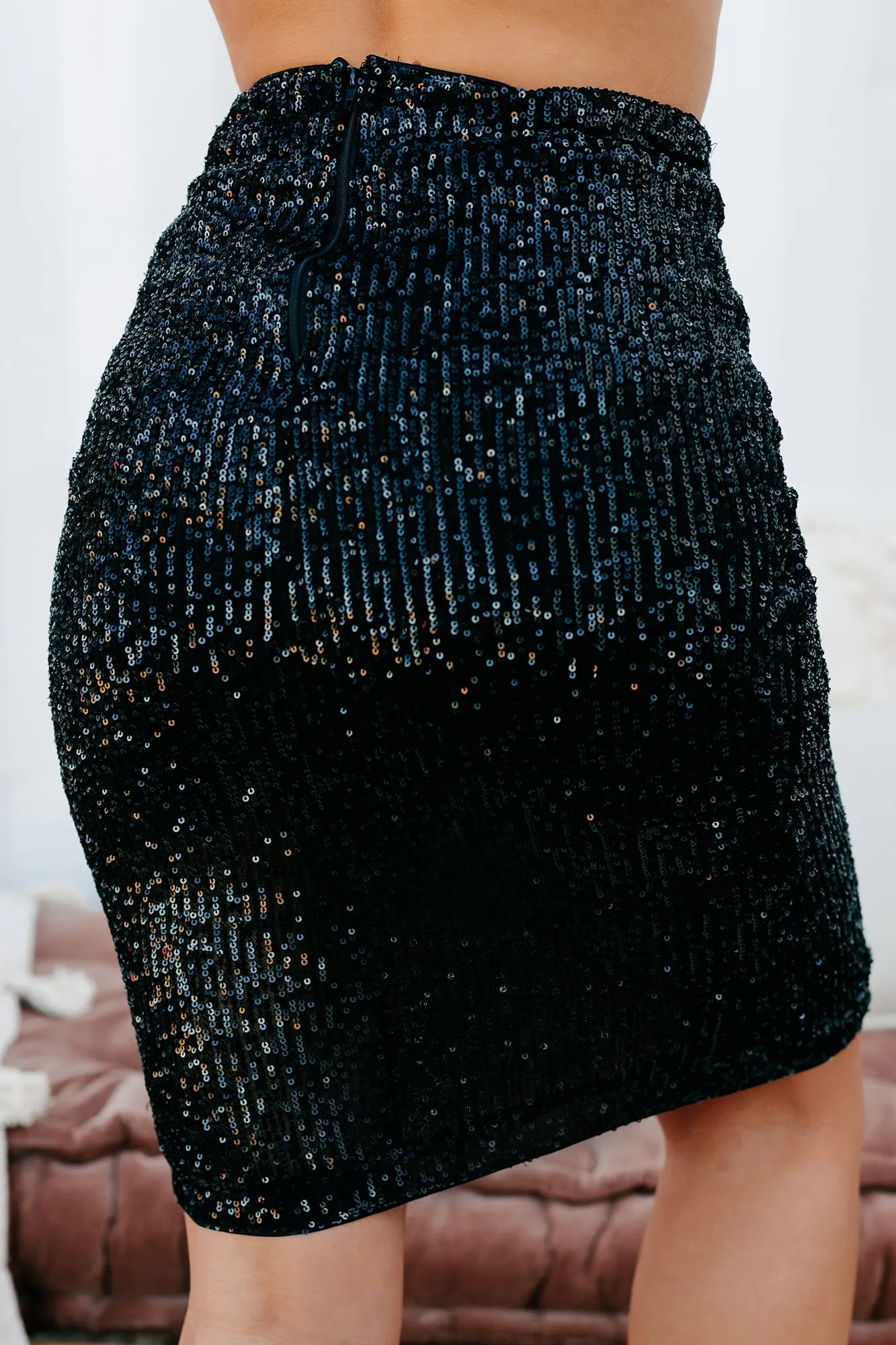 Prop The Prosecco Ruched Sequin Midi Skirt (Black)