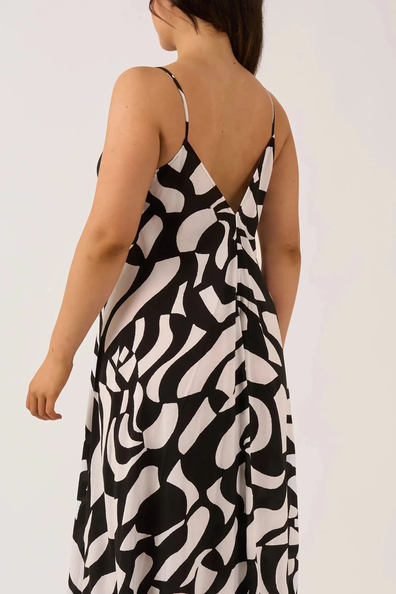 Sustainable Viscose Hanky Hem Dress - Black Geo Waves